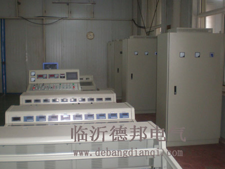 PLC、觸摸屏控制系統(tǒng)212